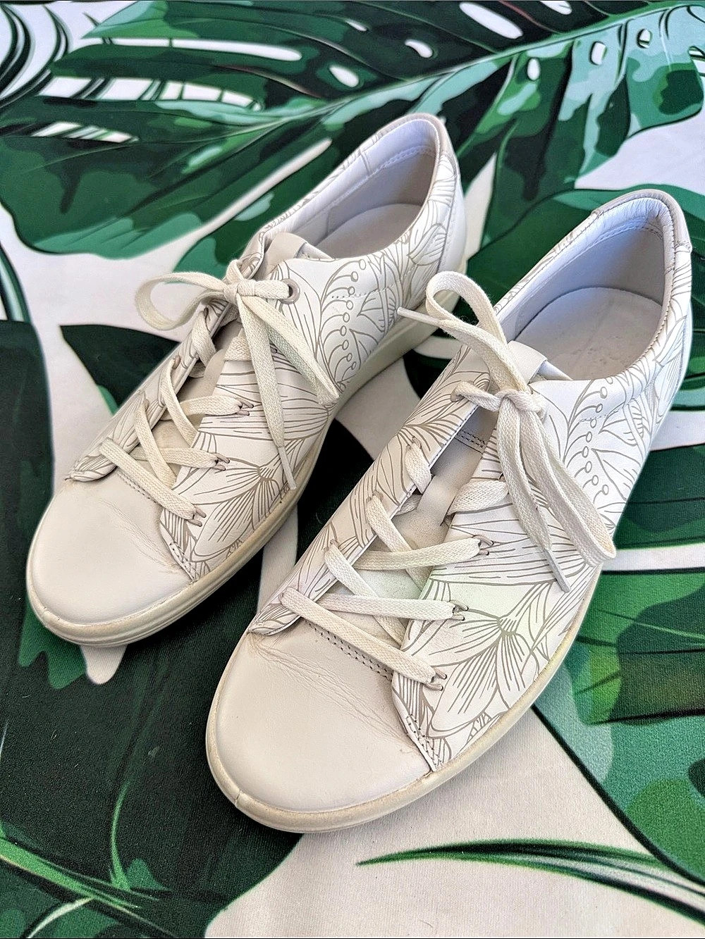 ECCO Soft 7 Floral Sneaker White Sneakers